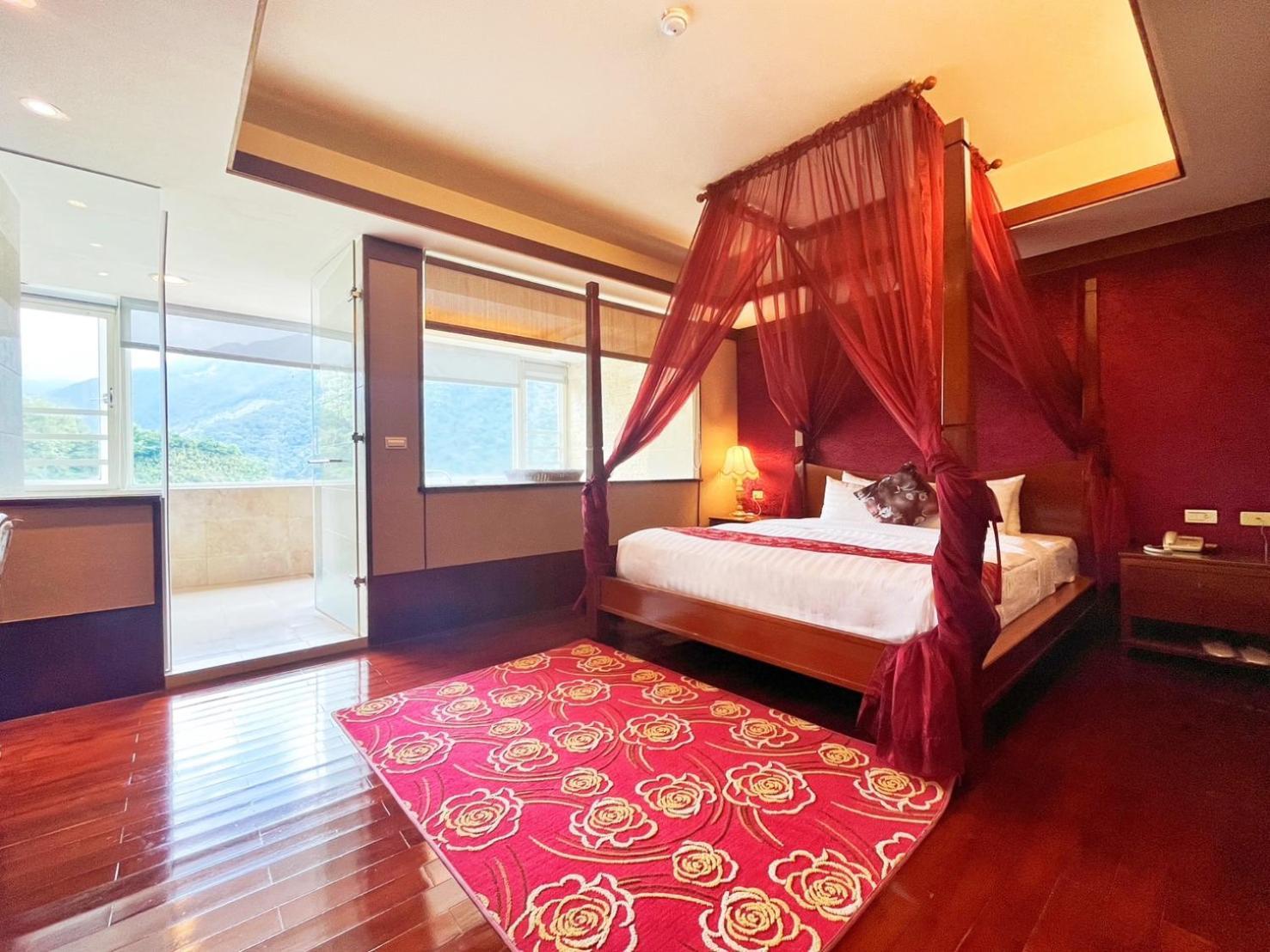 Dongpo Ti Lun Hotel Xinyi Екстер'єр фото
