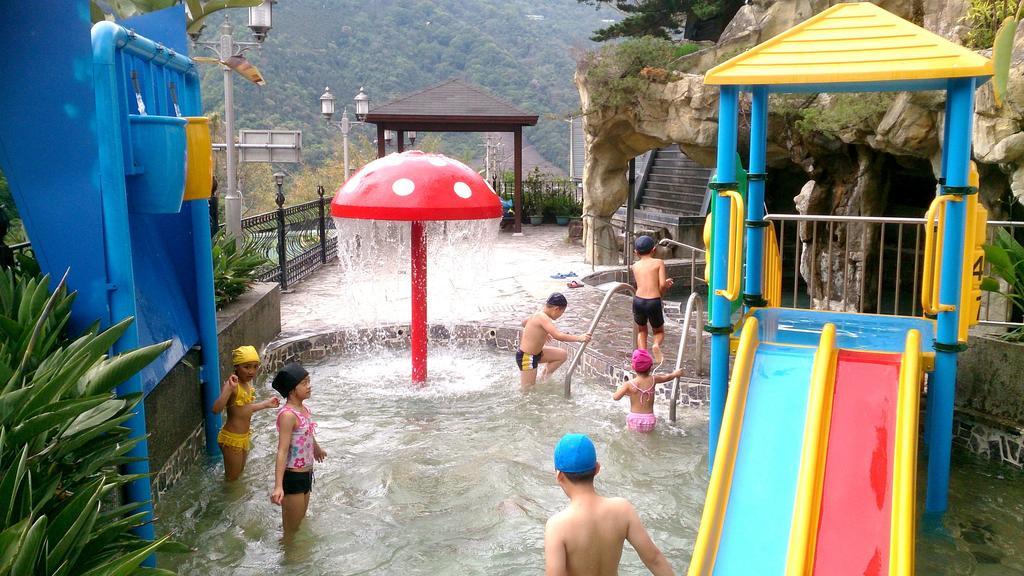 Dongpo Ti Lun Hotel Xinyi Екстер'єр фото