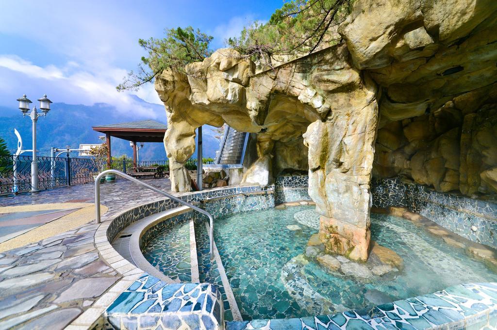 Dongpo Ti Lun Hotel Xinyi Екстер'єр фото
