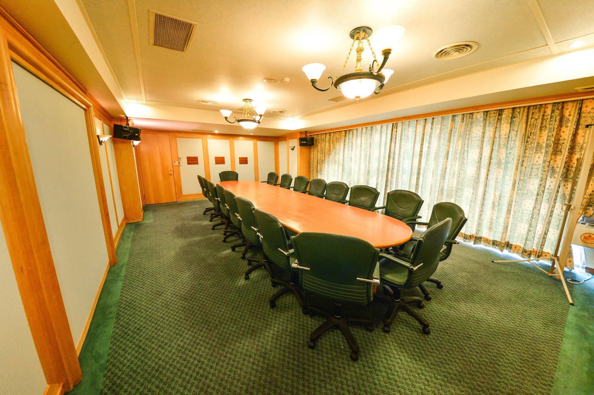 Dongpo Ti Lun Hotel Xinyi Екстер'єр фото